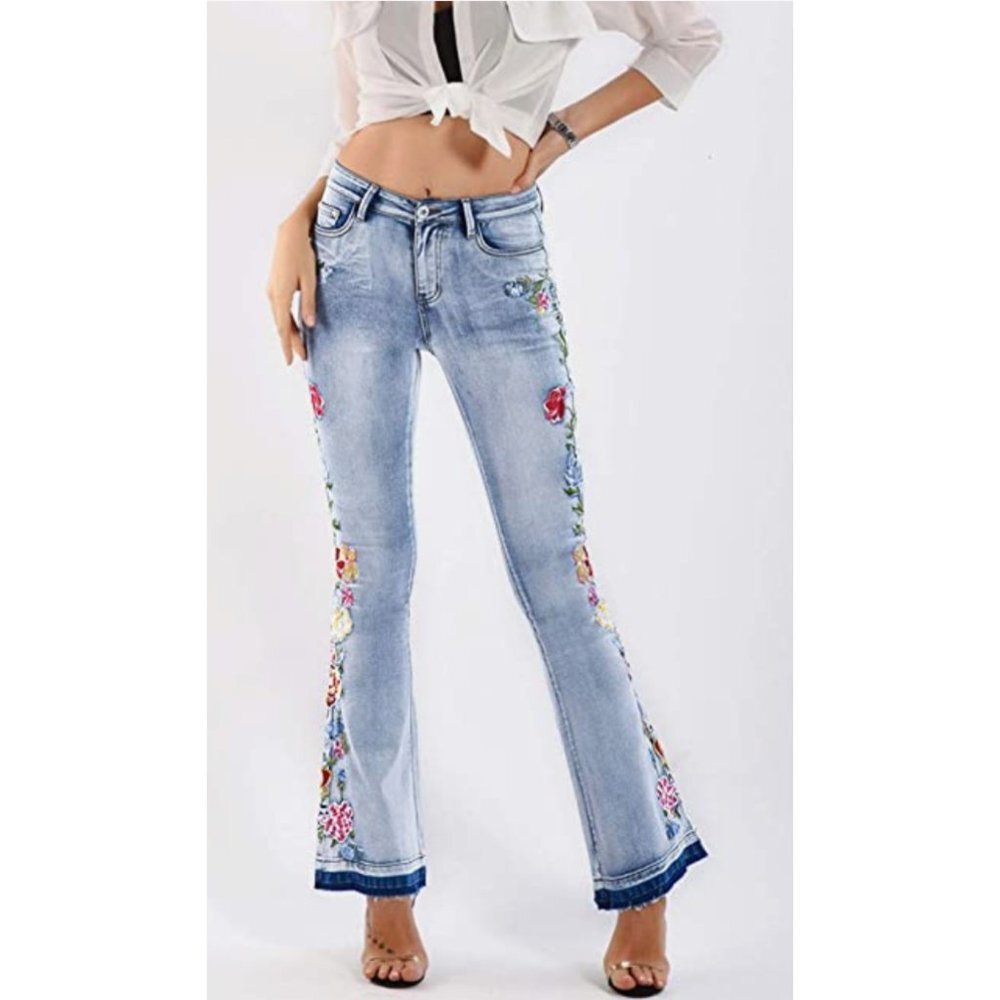 Light Wash Floral Embroidered‎ Patch High Waisted Flare Bell Bottom Denim Jeans - Picture 2 of 8